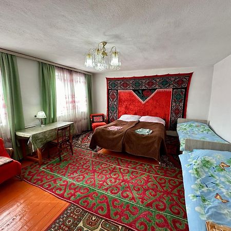 Kayyr Guest House Orgochor ภายนอก รูปภาพ